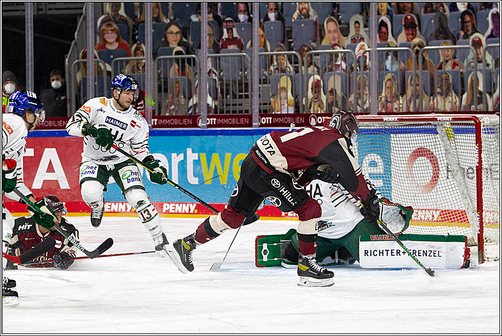 PENNY DEL;  Koelner Haie - Augsburger Panther; Koeln, 05.04.2021